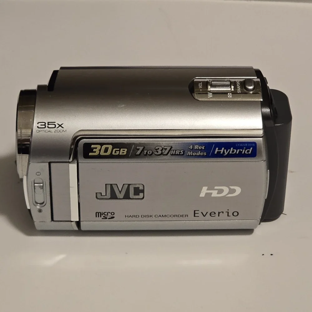 JVC Everio GZ-MG335HU Hybrid 30GB HDD 35x Optical Camcorder‎ Tested Works Bundle